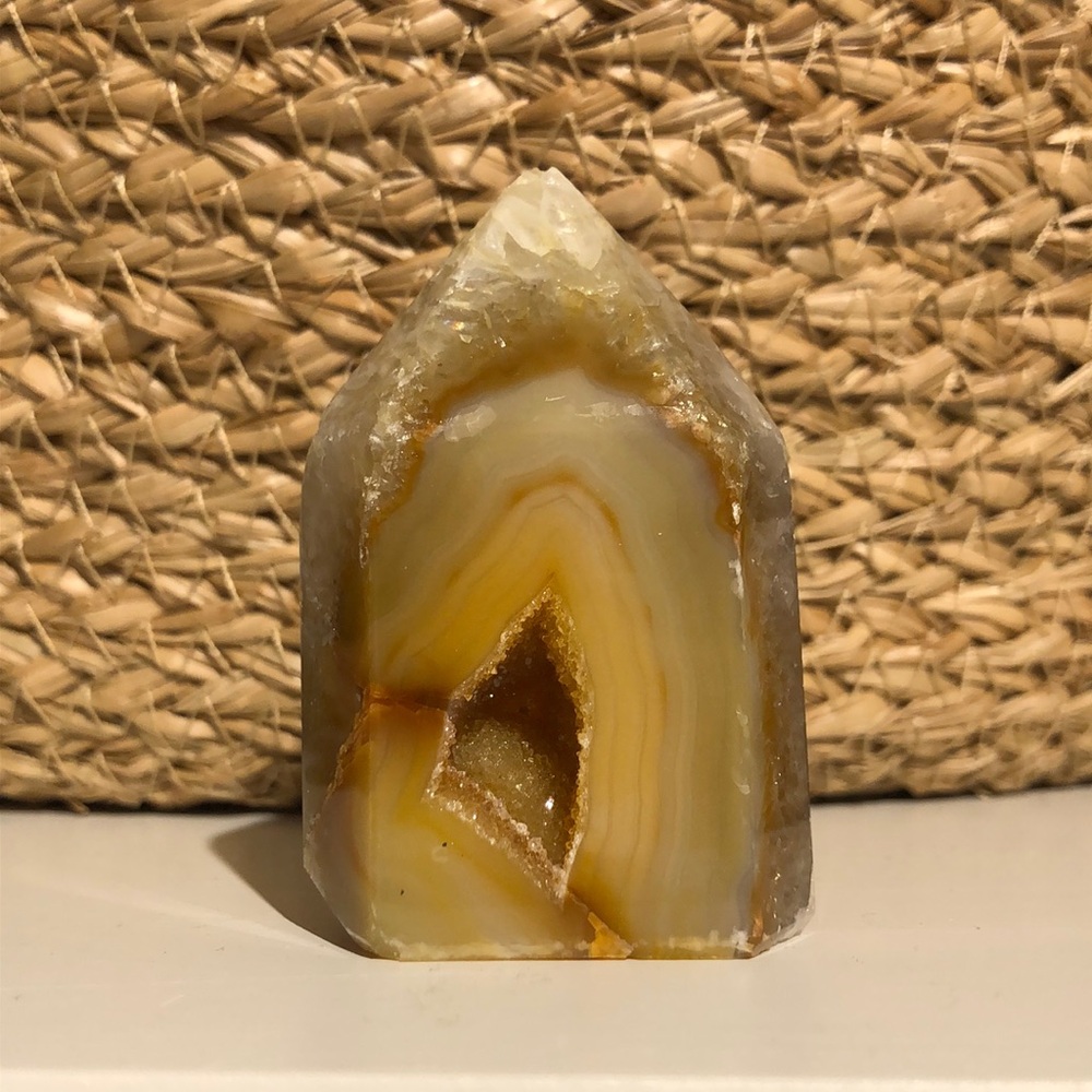 Druzy agate tower